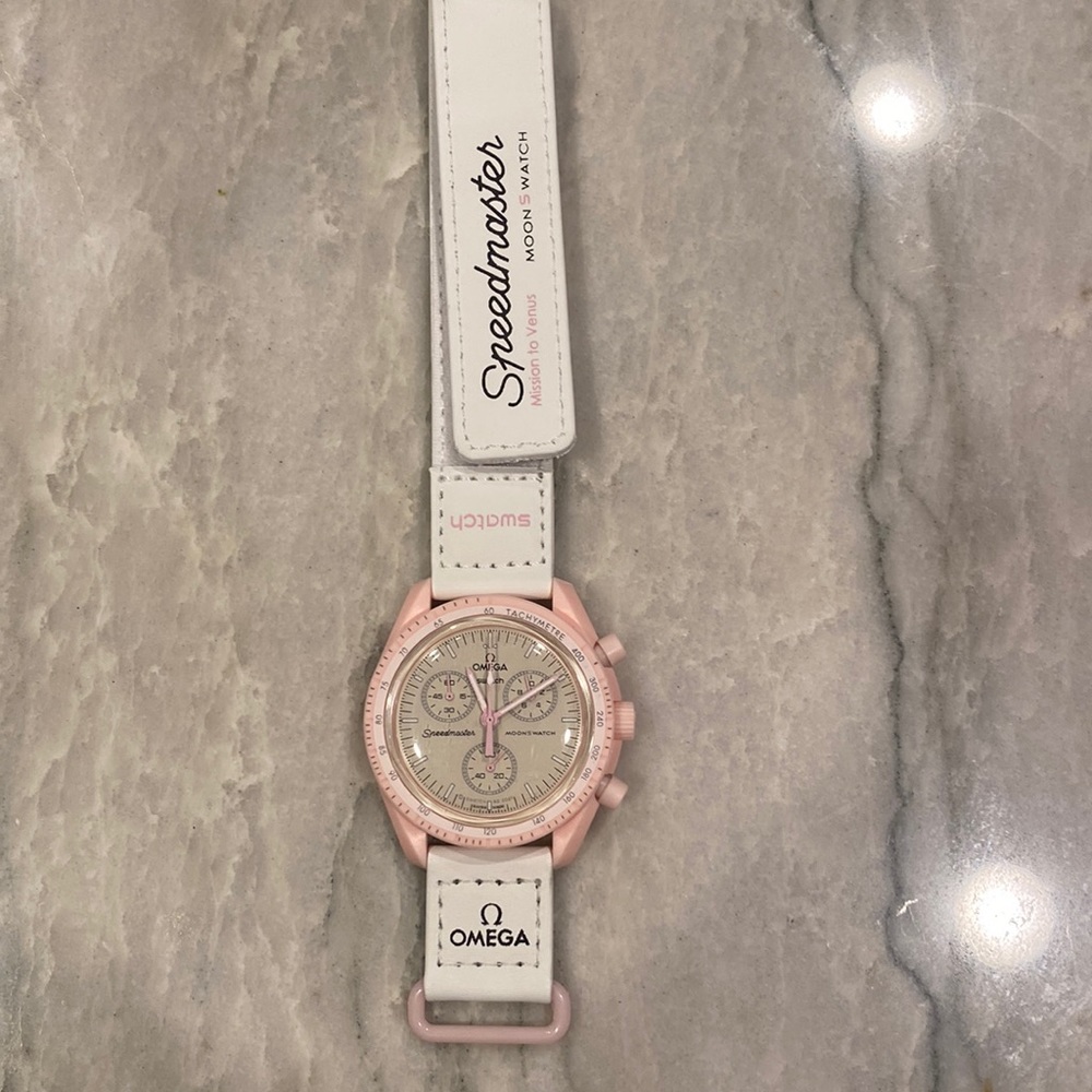 Moonswatch Pink